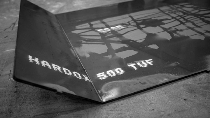 Hardox 500 Tuf kopásálló lemezből készült alkatrész