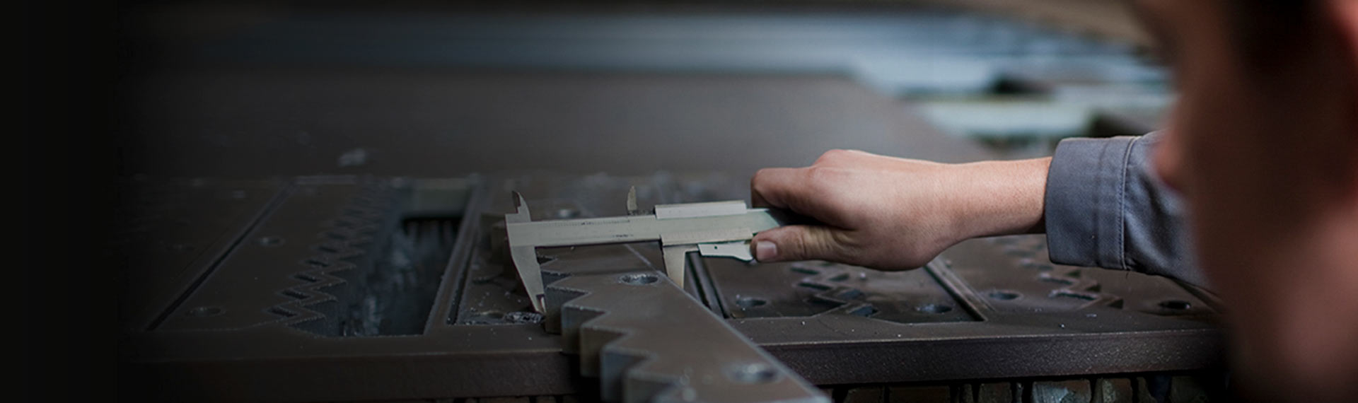 Hand measuring steel application