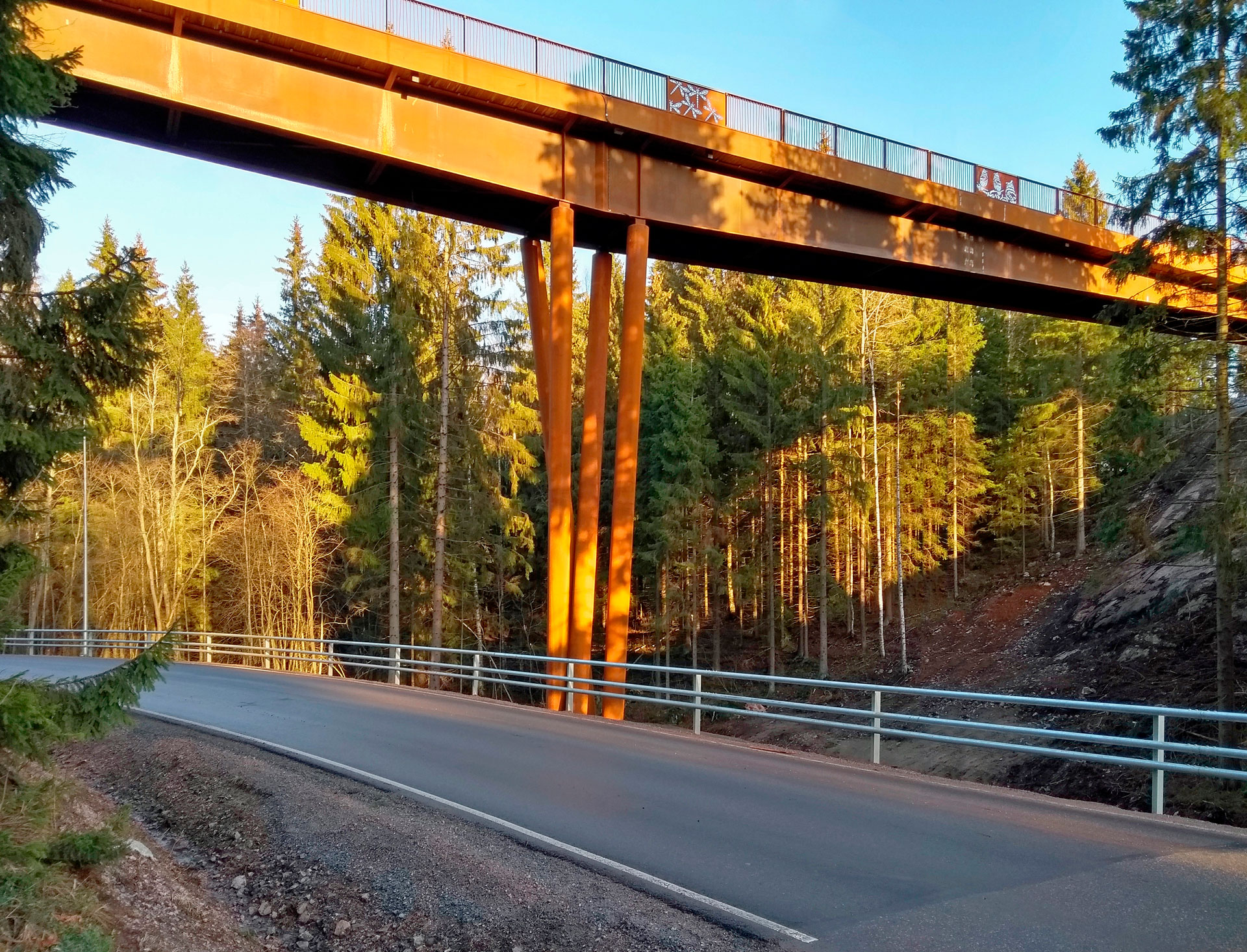 An weathering steel bridge built to last in the forests of Finland