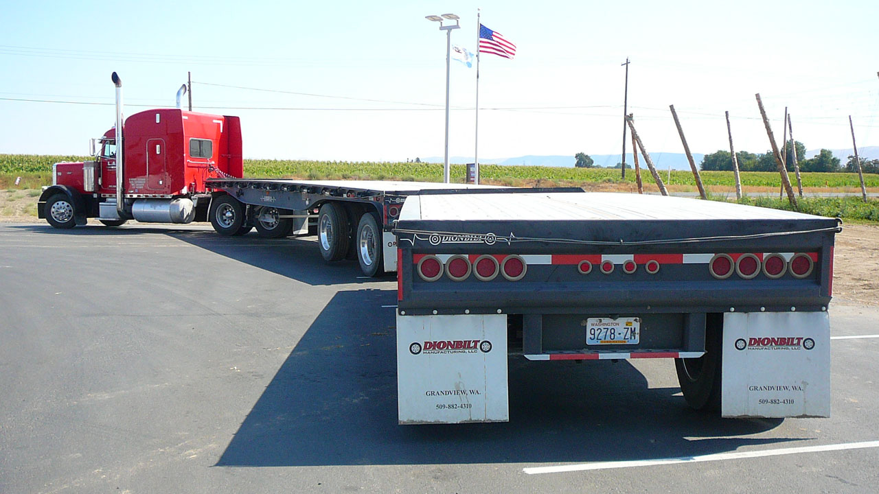 View from the rear of a trailer combination made by Dionbilt